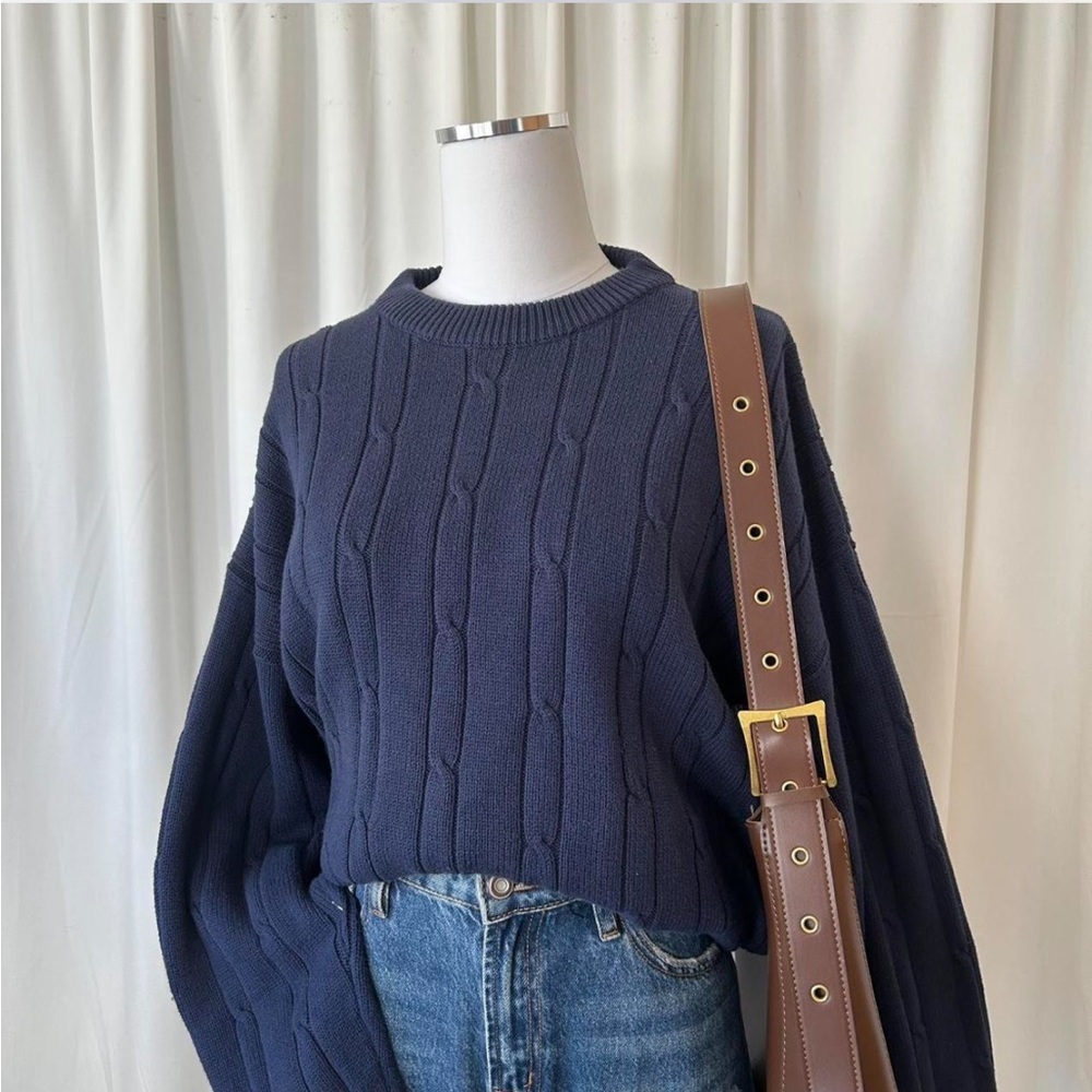 Navy Lord & Taylor Cotton cable knit fisherman’s sweater. - Picture 4 of 8